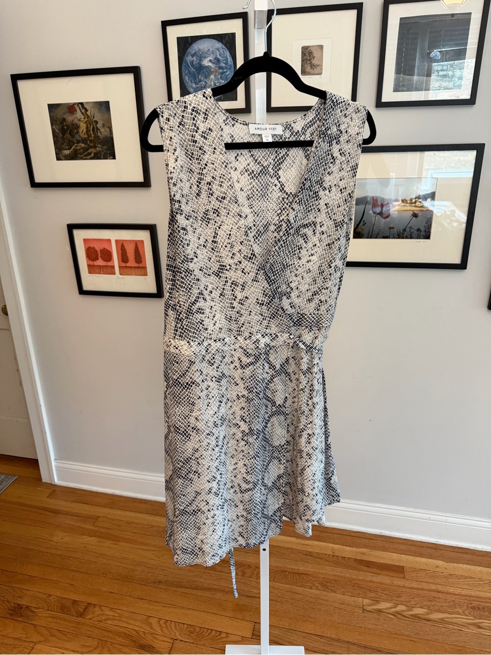 Amour Vert Washable Silk Ivy Wrap Dress in Serpentine - Snake Print
